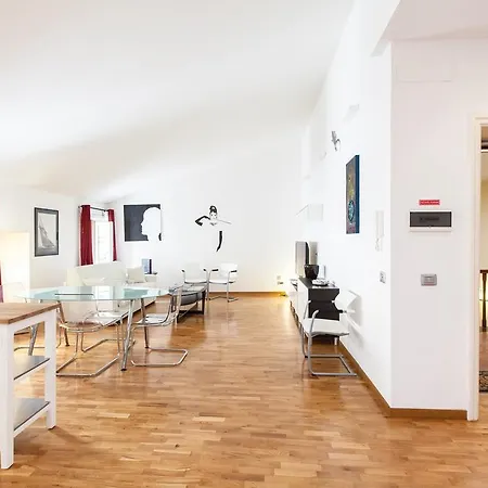 Trevi Fashion Apartment *
