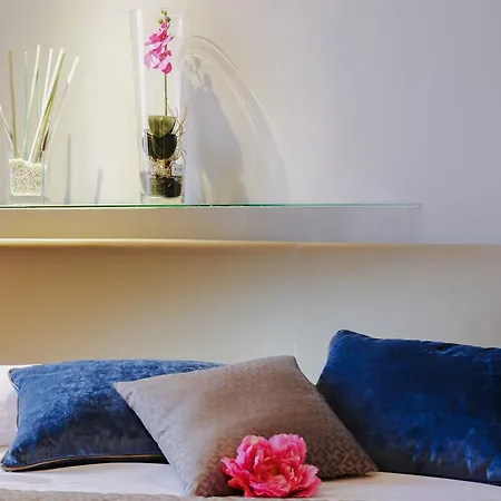 Trevi Fashion Apartment *